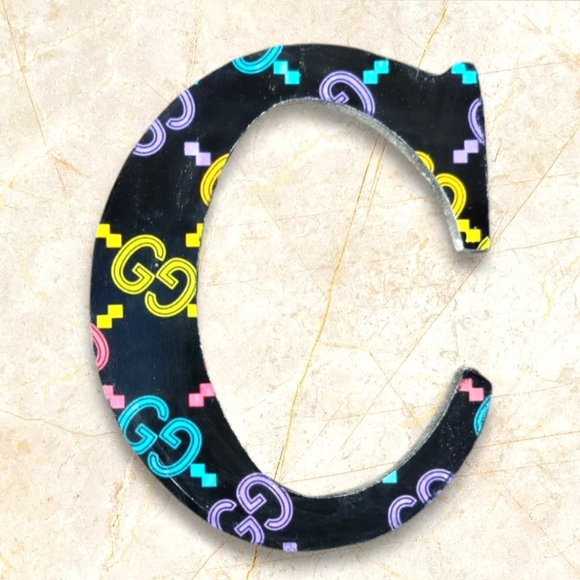 Gucci Cream and Red Boot Wall Clock/ Different Print Wall Decor - Picture 10 of 13